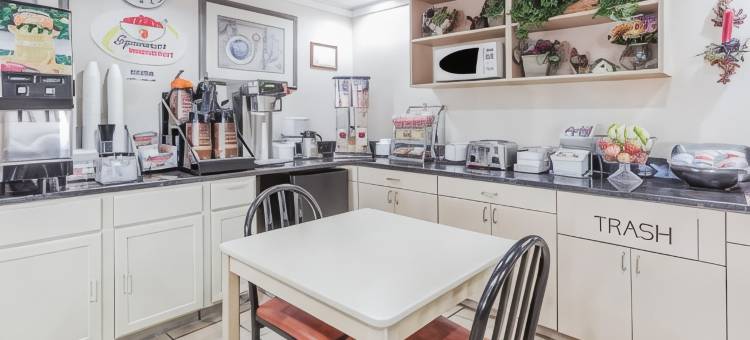 圣查尔斯温德姆速8酒店(Super 8 by Wyndham St. Charles)图片