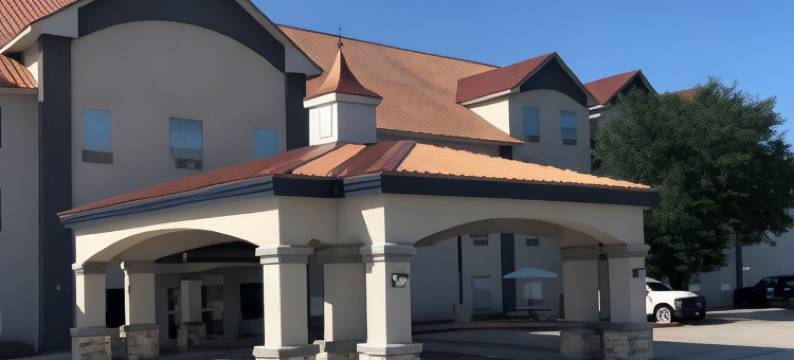 费尔布里奇客栈和套房库尔罗(FairBridge Inn & Suites Cuero)图片