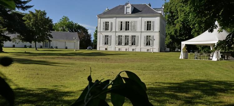 谢塔尔毕列特酒店(Logis - Hostellerie le Chatel Nangis)图片