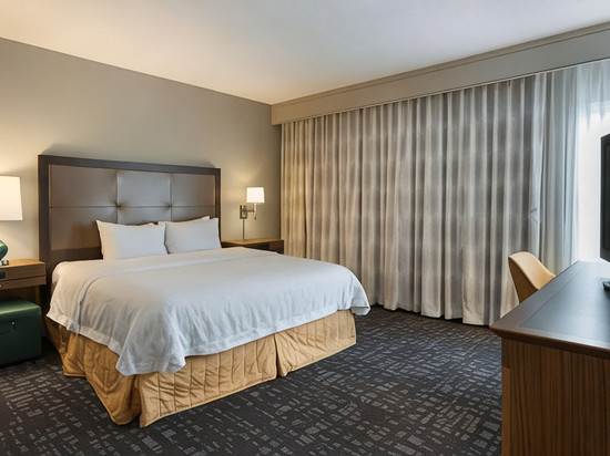 希尔顿欢朋套房酒店-夏洛特/派恩维尔