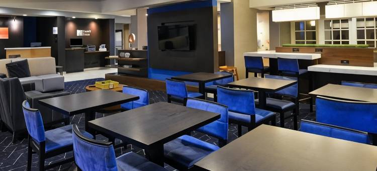底特律乌蒂卡万怡酒店(Courtyard Detroit Utica)图片