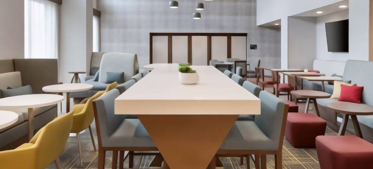 弗吉尼亚里士满舒特庞普欢朋套房酒店(Hampton Inn & Suites by Hilton Richmond Short Pump)图片