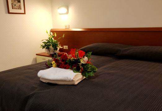 Hotel ExcelsiorHotel Overview