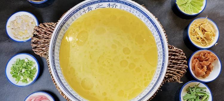 蒙自宿宿之旅酒店(红河学院店)图片
