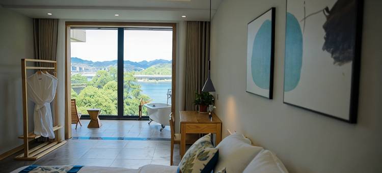 龙泽五号·湖景泳池度假别墅(千岛湖东南湖区翡翠岛店)图片