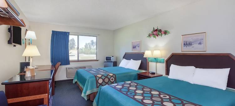 塞尔玛佛雷斯诺区温德姆速 8 酒店(Super 8 by Wyndham Selma/Fresno Area)图片
