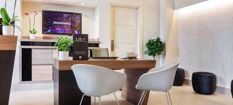 安吉奥诺那不勒斯中心美居酒店(Mercure Napoli Centro Angioino)图片