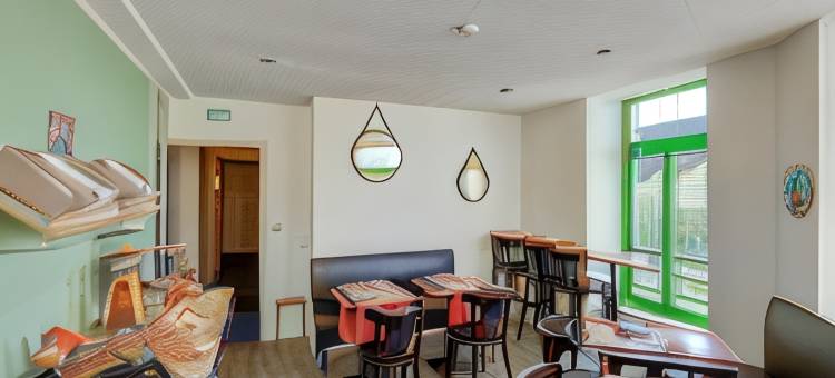 圣布里厄战神广场酒店(Contact Hôtel du Champ de Mars de Saint-Brieuc)图片
