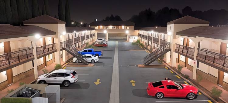 Travelodge Inn & Suites by Wyndham West Covina图片