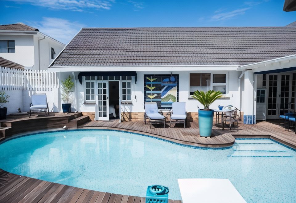 Admiralty Beach HouseOver view