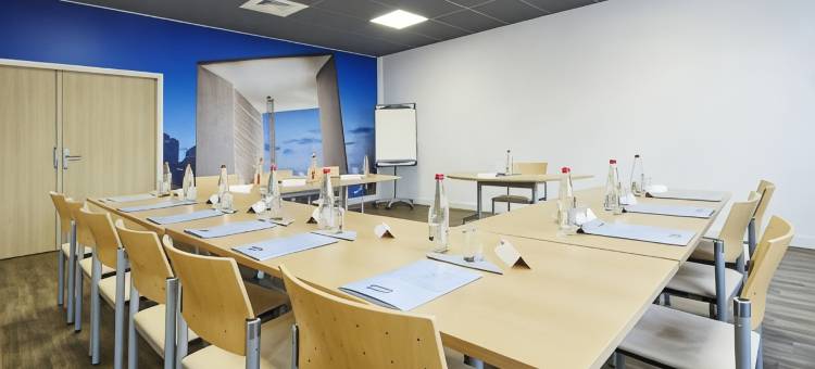 基里亚德酒店-博藏斯新凯旋门(Kyriad Paris Ouest - Bezons la DÉFENSE)图片