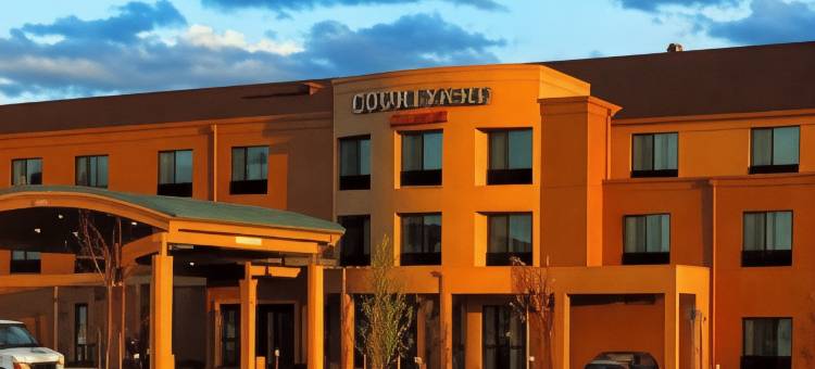 梅德福机场万怡酒店(Courtyard Medford Airport)图片