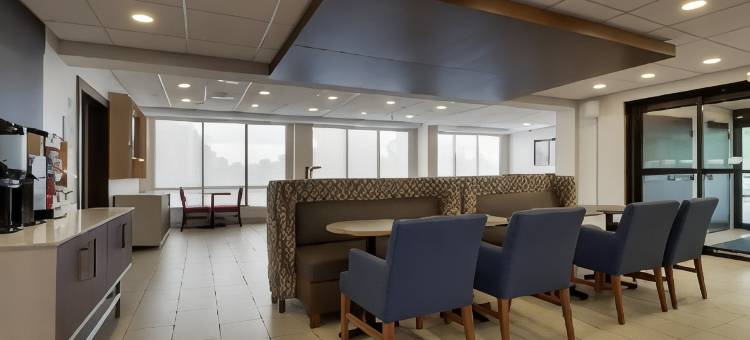 智选假日酒店-沃希斯-劳雷尔山-洲际酒店集团旗下(Holiday Inn Express Voorhees - MT. Laurel)图片