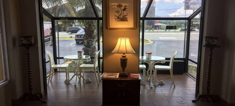 北查尔斯顿郊区酒店-I-526(Suburban Studios North Charleston I-526)图片