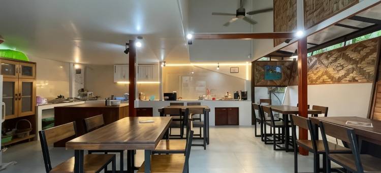 阿纳塔亚度假屋酒店(Anattaya Holiday Home)图片