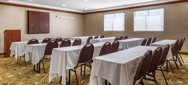 舒适酒店(Comfort Inn Warren)图片