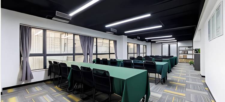 竞放电竞酒店(广州白云国际机场店)图片