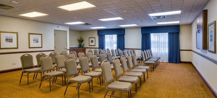 克里斯特尔莱克丽怡酒店(Country Inn & Suites by Radisson, Crystal Lake, IL)图片