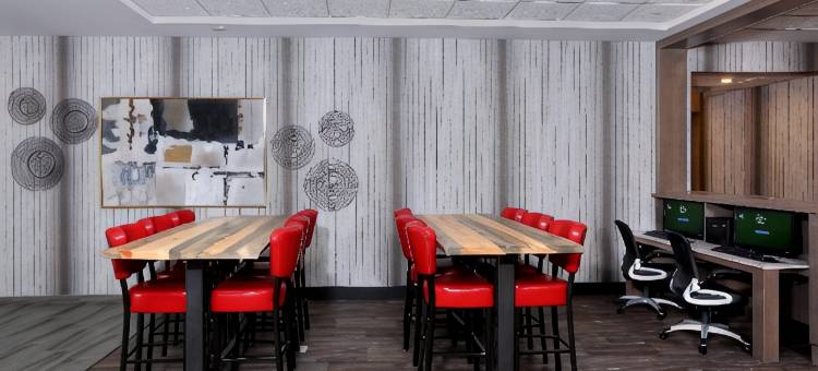 假日酒店及套房苏福尔斯-机场，洲际酒店集团酒店(Holiday Inn & Suites SIOUX FALLS - AIRPORT by IHG)图片
