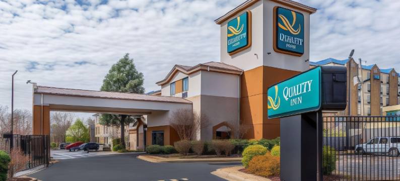 曼非斯东北 I-40 附近凯艺酒店(Quality Inn Memphis Northeast Near I-40)图片