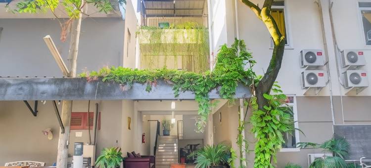 Urbanview Hotel Minongga Pondok Labu by RedDoorz图片