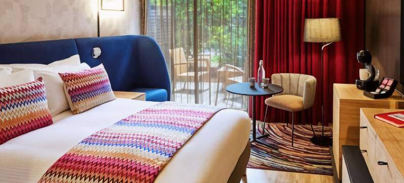 Cabot Bordeaux MGallery Collection图片