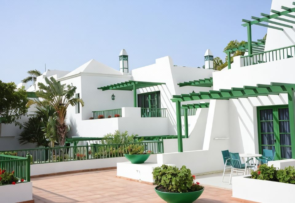 THB Royal Hotel Overview