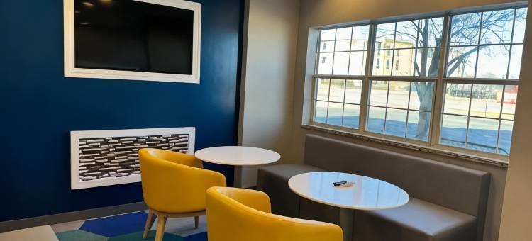 独立城温德姆麦客达套房酒店(Microtel Inn & Suites by Wyndham Independence)图片