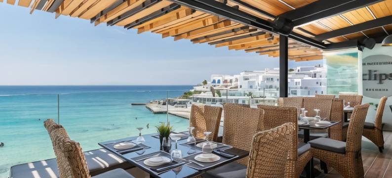 科斯莫普拉兹酒店(Mykonos Kosmoplaz Beach Resort Hotel)图片
