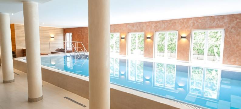 巴伦斯特伯恩斯坦城堡酒店(Bernstein Schlosshotel Ballenstedt)图片