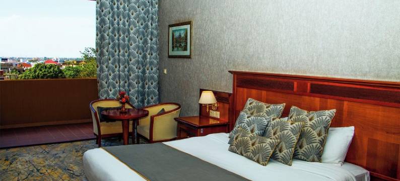 兰卡斯特瓦家2000(Lancaster Ouaga 2000)图片