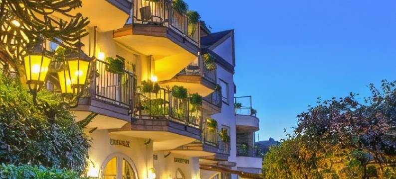 曼瑟尔罗曼提克帕诺拉波根酒店(Moselromantik Hotel am Panoramabogen)图片