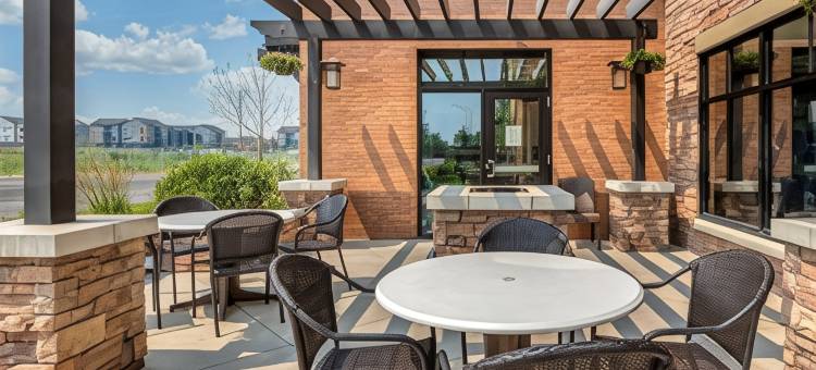 机场-大学舒适套房酒店(Comfort Suites Airport-University)图片