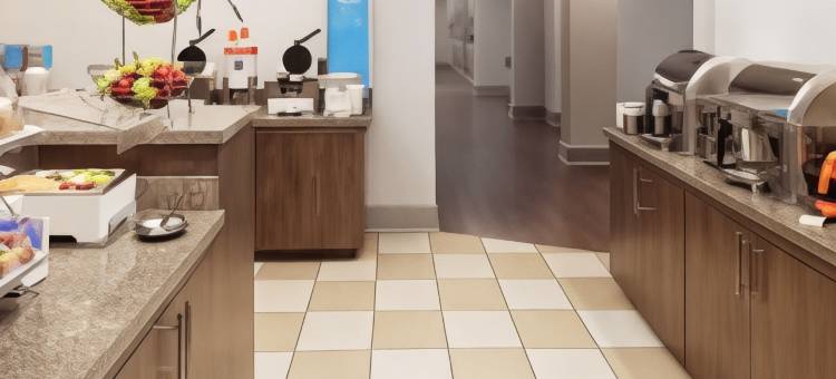 路易斯威尔市中心欢朋酒店(Hampton Inn Louisville Downtown)图片