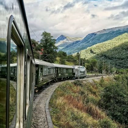 挪威罗弗敦群岛+冰岛14日13晚私家团