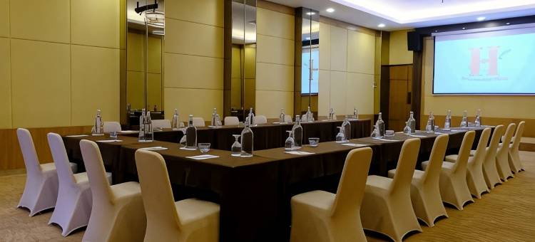 赫曼基尼酒店(Hemangini Hotel Bandung)图片