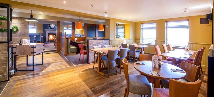 圣尼托斯(科尔沃思公园)普里米尔酒店(Premier Inn St. Neots (Colmworth Park))图片