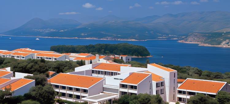 瓦拉马尔蒂雷纳酒店(Valamar Tirena Hotel)图片