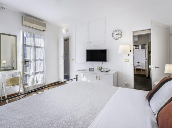 佛罗伦萨普鲁诺罗葡萄酒公寓酒店