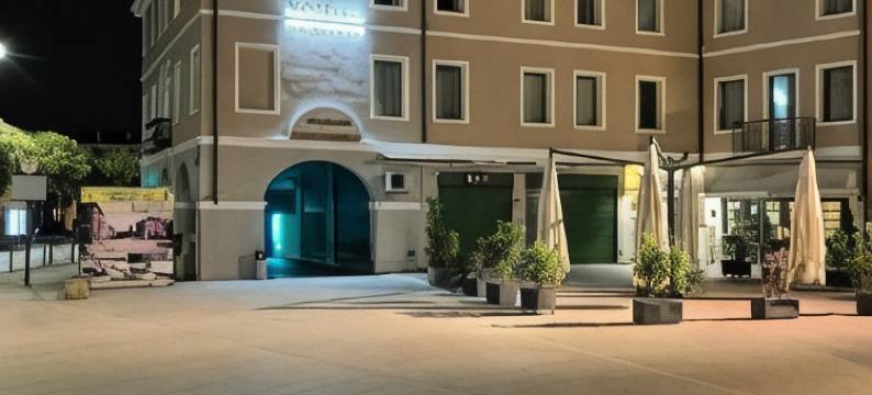 瓦布仁达酒店(Hotel Valbrenta)图片