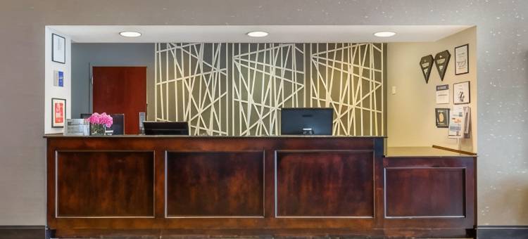 韦恩斯伯勒贝斯特韦斯特优质套房酒店及会议中心(Best Western Plus Waynesboro Inn  Suites Conference Center)图片