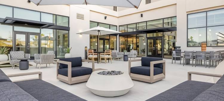 卡布里亚酒店伯班克机场(Cambria Hotel Burbank Airport)图片