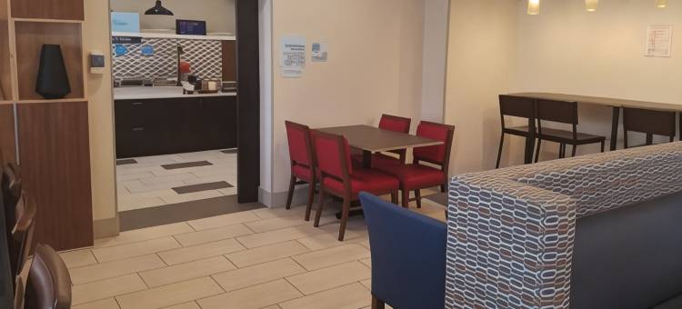 智选假日酒店欧文 (宾夕法尼亚州收费公路67号出口) by IHG(Holiday Inn Express Irwin (PA Tpk Exit 67))图片