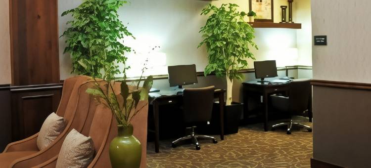 雷顿公园贝斯特韦斯特优质酒店(Best Western Plus Layton Park Hotel)图片