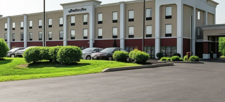 希尔顿欢朋酒店-派恩格罗夫(Hampton Inn Pine Grove)图片