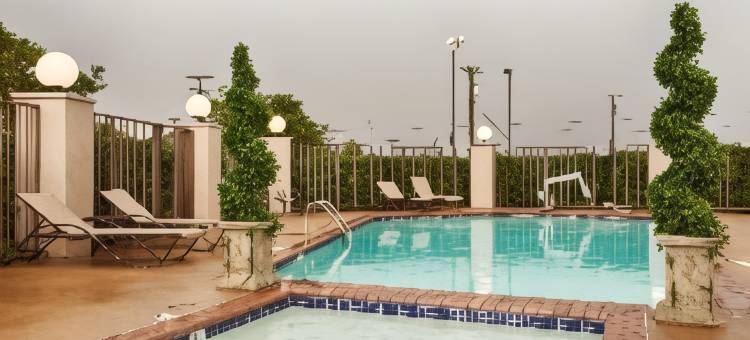 泰劳南园贝斯特韦斯特优质套房酒店(Best Western Plus Southpark Inn  Suites)图片