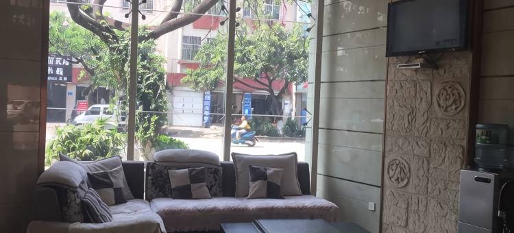 蒙自朗廷休闲酒店图片