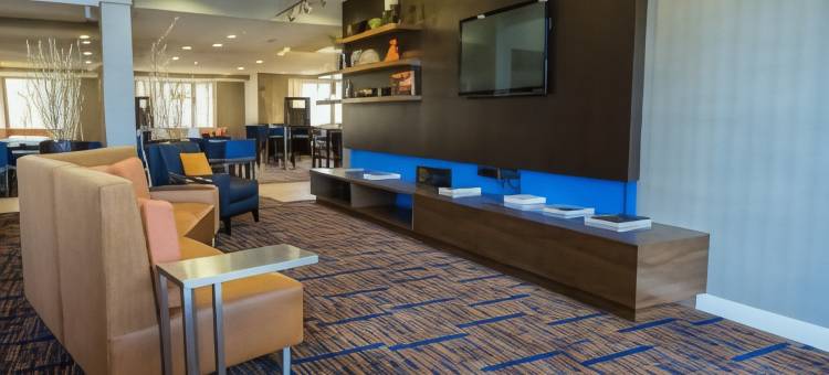 波士顿雷纳姆万怡酒店(Courtyard Boston Raynham)图片