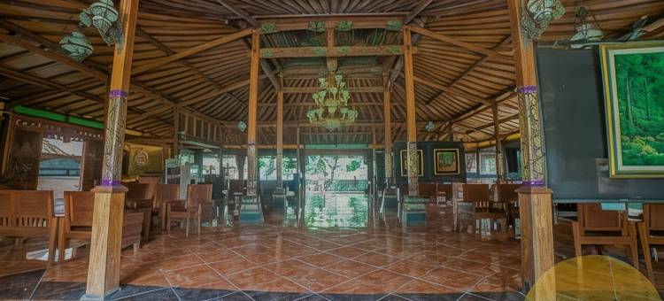 OYO-1347乔格洛加鲁特伊斯兰小屋(OYO 1347 Joglo Garut Cottage Syariah)图片