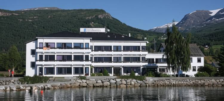 因韦克弗约德酒店(Innvik Fjordhotell)图片
